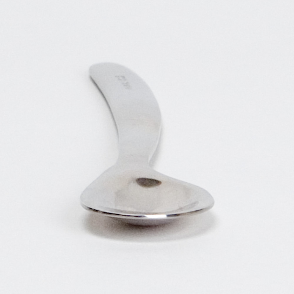 CUT-L04 �\�t�g�X�v�[����L�n���h���i���p�j�F���ʎʐ^�i�E�p�j