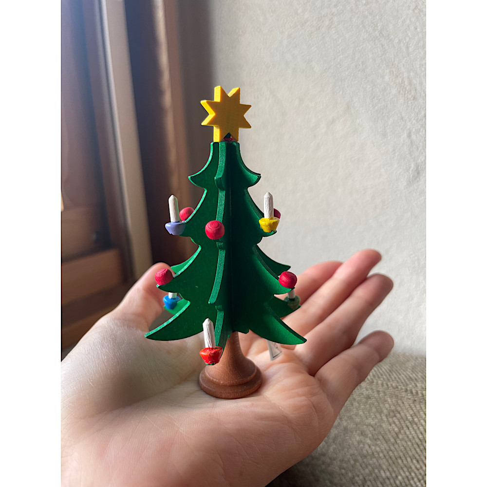 �I�[�i�����g �傫�ȃc���[�i���́j�F
