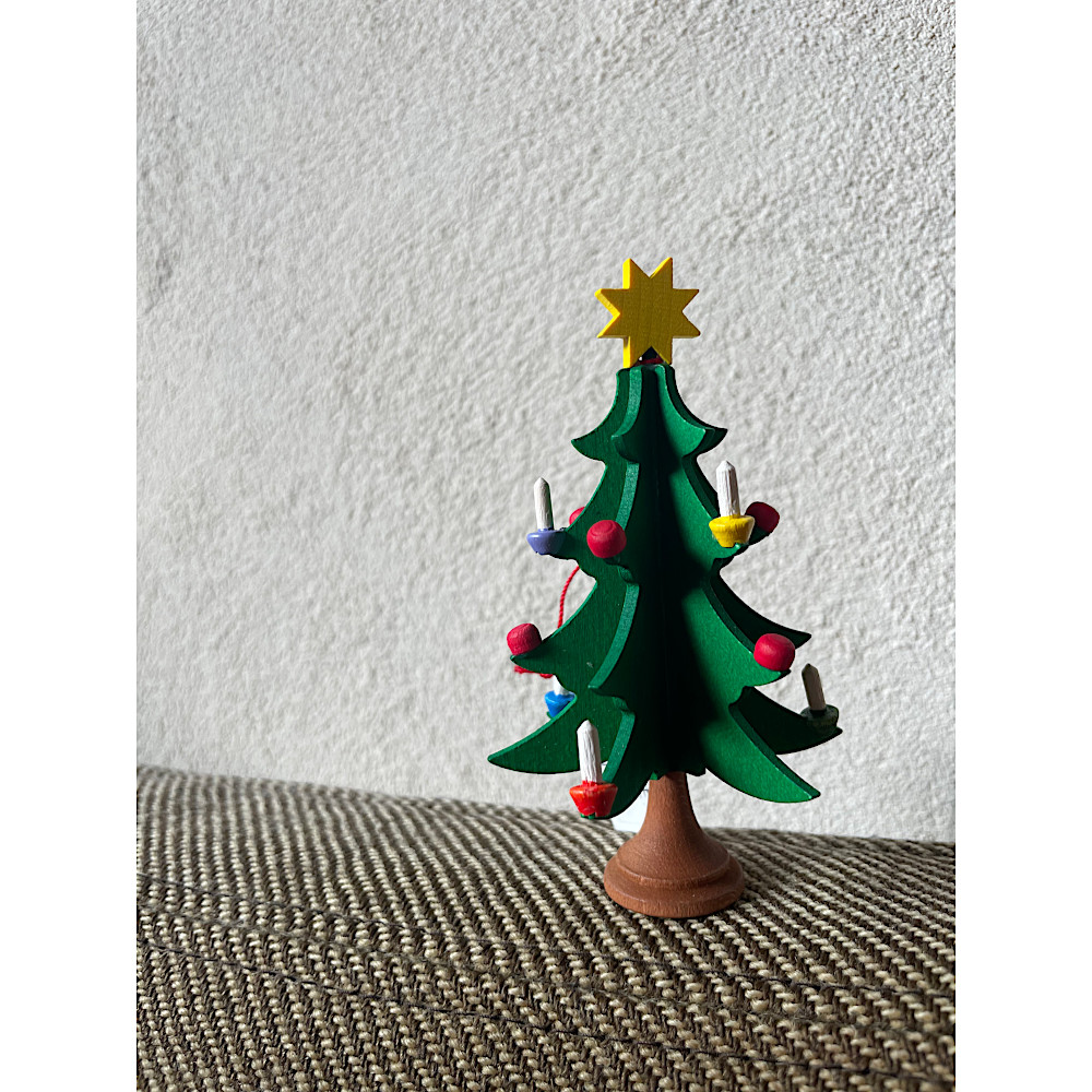 �I�[�i�����g �傫�ȃc���[�i���́j�F